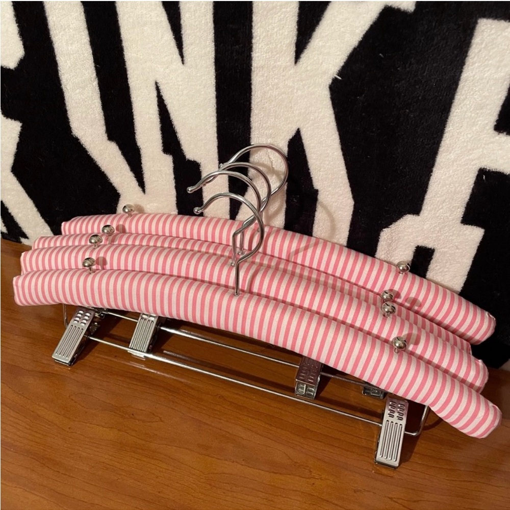 Vintage Victoria Secret‎ PINK  Striped Clip Hangers Set of 4 - Picture 2 of 4